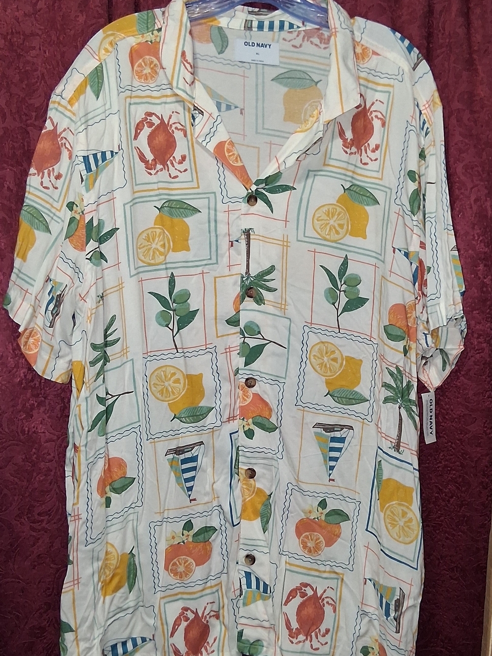 Old Navy Cream Tropical,sailboat  Fruit & Crab Short‑Sleeve Button‑Down Shirt